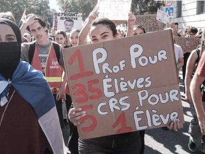 У Франції під час протестів школярів затримано майже 500 осіб