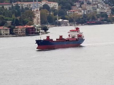 Росія атакувала два торговельні судна біля берегів Болгарії: одне з них затонуло
