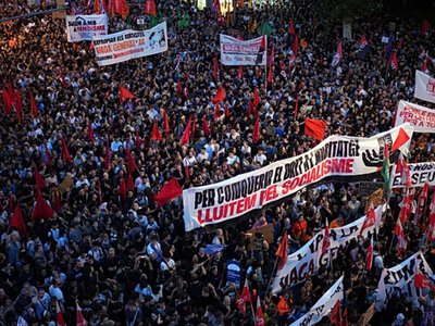 Барселону охопили масові протести через житло: 28 барикад, 13 затриманих і 30 поранених поліцейських
