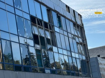 У Дніпрі внаслідок ракетної атаки постраждав спорткомплекс Метеор
