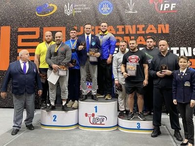 Прикарпатські пауерліфтери здобули  нагороди на чемпіонаті України