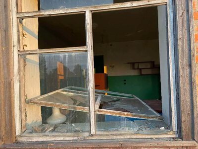 У Горбах через детонацію російського дрона пошкоджені школа та житлові будинки — Носа