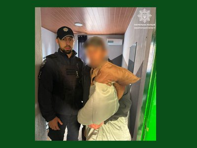 Заблукав в Ужгороді: патрульні розшукали родину чоловіка пенсійного віку