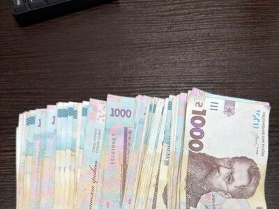 100 тисяч гривень зникли з будинку у Рахові: поліція викрила 16-річного підозрюваного