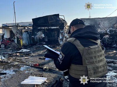 Наслідки нічної атаки рф на Київ: робота поліції