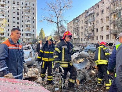 Після удару по Кременчуку тривають пошуково-рятувальні роботи