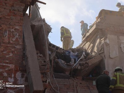 Прилуки: кількість загиблих через російський удар зросла до 14, з них 4 дитини (ФОТО, ВІДЕО)