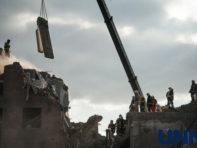 До 16 зросла кількість загиблих через ракетний удар рф у Прилуках