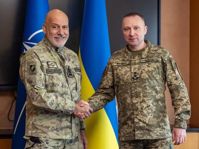 До Києва у повному складі прибув Військовий комітет НАТО