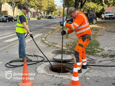 У Дніпрі ліквідовують аварії на водомережах без масштабних розриттів