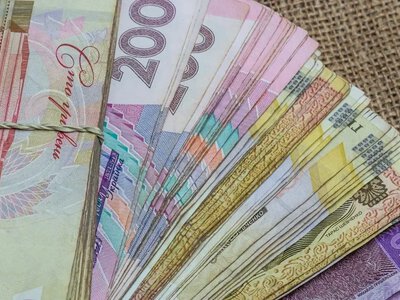Керівники департаментів Херсонської ОДА отримали майже 1,5 мільйона гривень зарплати