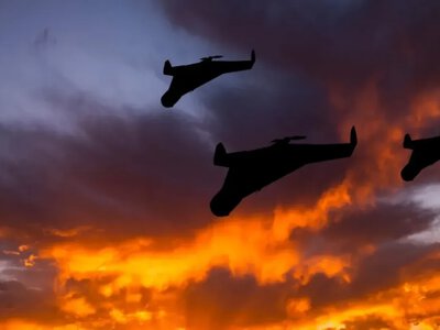 У Києві після падіння уламків БПЛА рф загорілося авто, загинула жінка