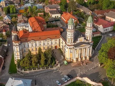 Житло в Ужгороді дорожчає: що відбувається з цінами під час війни