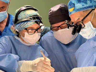 У Львові вперше провели операцію з лікування грижі за новою методикою