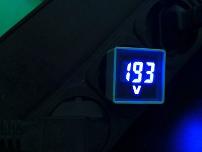У Житомирі після відновлення світла напруга падає до 193 вольт: містян закликають берегти побутову техніку