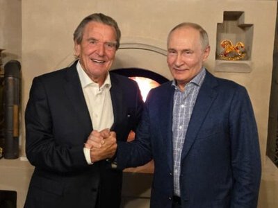 ​Welt: Візит Шредера на день народження Путіна викликав шквал критики від німецьких політиків