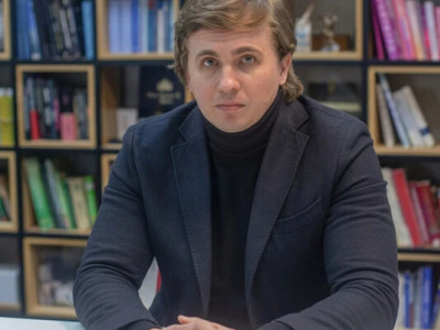 Журналіста Ткача відпустили з поліції Австрії, оператор Бондаренко був поранений