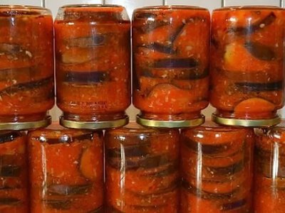 Баклажани по-італійськи в томатному соусі на зиму: з приправами, без зайвої олії та гіркоти