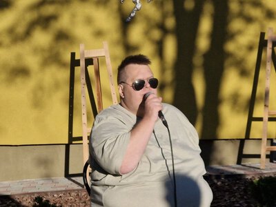 Тарас Мільчаковський: музика, Добра Кава та руйнування соціальних бар'єрів