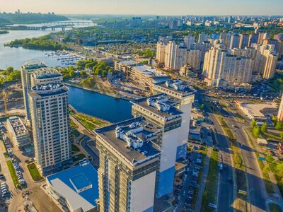 Оренда Києва сиплеться під ударами РФ: квартири простоюють, ціни падають, сім’ї розриває між берегами