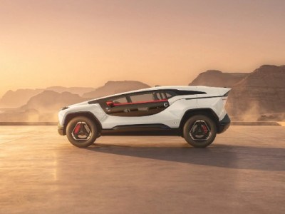 Tesla Cybertruck уже не рекордсмен: представлено електромобіль із найбільшим лобовим склом