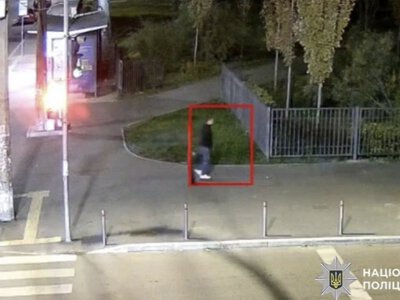 У Києві затримали 22-річного чоловіка за підозрою у зґвалтуванні дівчини в парку