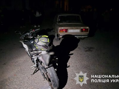 На Обухівщині 16-річний водій ВАЗ зіткнувся з мотоциклом: 19-річного хлопця госпіталізували
