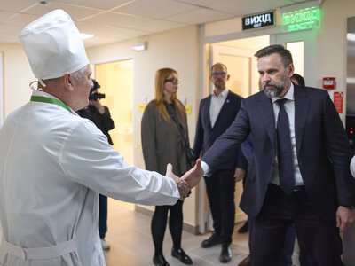Віктор Микита - На Закарпатті відкрили новий корпус Берегівської лікарні за участі МОЗ та угорських партнерів