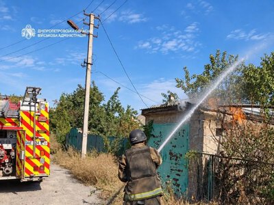 На Дніпропетровщині внаслідок російських атак загинула людина, горіли склади