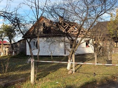 Російські військові суттєво пошкодили будинок багатодітної сім’ї на Рівненщині: семеро постраждалих, у тому числі діти