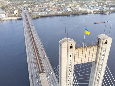 Київ може отримати понтонні переправи через Дніпро: скільки транспорту вони пропустять