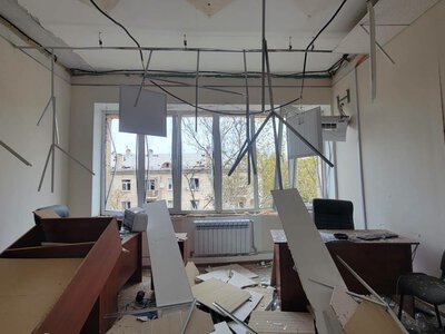 У Миколаєві внаслідок російської дронової атаки пошкоджена будівля ДПС (ФОТО)