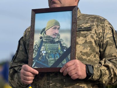У Рівному попрощалися із загиблим Героєм України — Романом Ягущиним