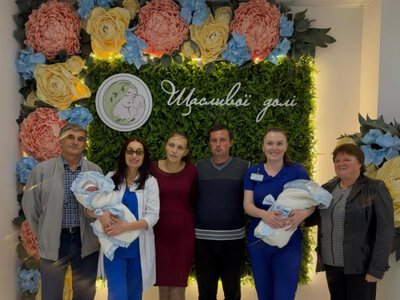 У Рівному додому виписали братів-близнюків, які народилися з різницею у три дні