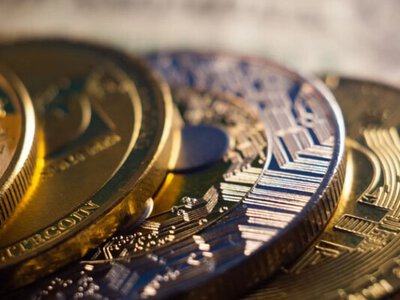 Bitcoin опустився до $82,7 тисячі, Ethereum втратив 7% за тиждень: що відбувається з крипторинком