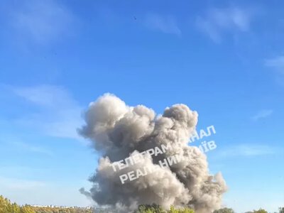 У Києві пролунали вибухи після загрози балістики, на Оболоні зафіксували влучання у ресторан