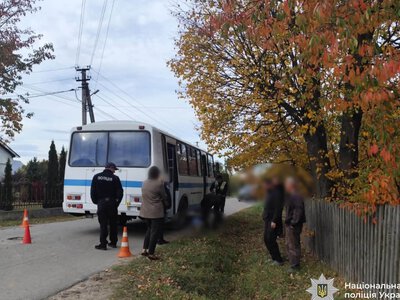 Трагедія на Калущині: під колесами рейсового автобуса загинув 4-річний хлопчик
