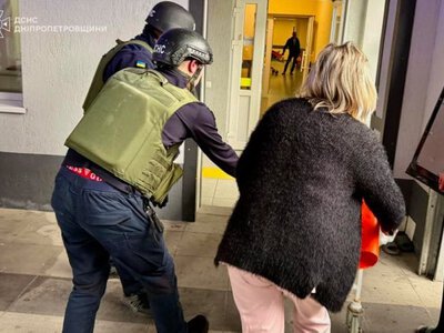 Росіяни за день понад 30 разів били по Дніпропетровщині: є загибла дитина та п’ятеро поранених