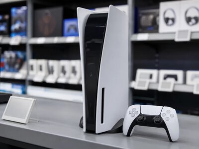 GameStop продає вживану PS5 Pro за 1400 доларів
