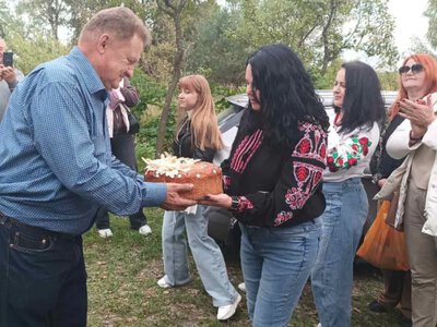 На Бущині відбувся Галицький форум жінок-пасічниць, який об’єднав тих, хто тримає тил.ФОТО
