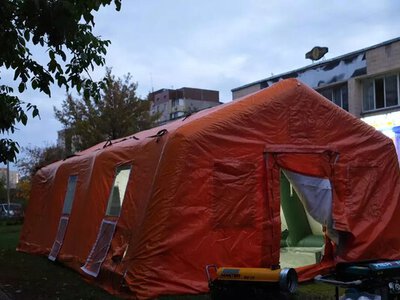 У Києві через перебої зі світлом розгортають додаткові пункти допомоги