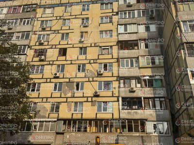 Житлові будинки у Дніпрі зазнали руйнувань через атаку рф: кадри