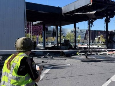 У Києві уламки ворожої зброї впали поряд з АЗС
