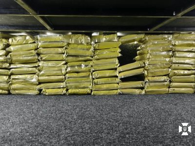 В Україну намагались переправити понад 650 кг кратому - що це за речовина і чим небезпечна