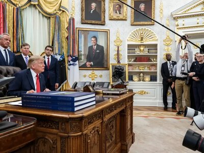 Мін’юст США розслідує діяльність CNN та інших телемереж із пулу Білого дому, які раніше оголосити Трампу бойкот