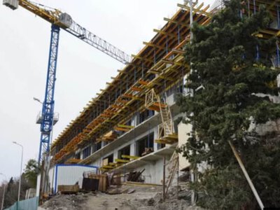 Окупанти визнали п’ятикратний спад будівництва в анексованому Криму