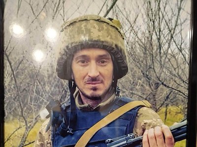 У Руській Поляні попрощалися із захисником, який помер після тяжкого поранення