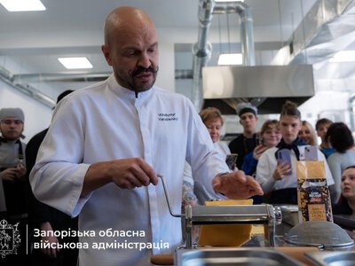 Суддя «МастерШеф» провів майстер-клас для кухарів у Запоріжжі (фото, відео)