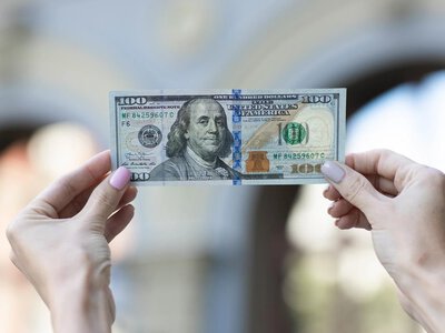 Курс валют у ПриватБанку на 12 жовтня: скільки коштують долар та євро