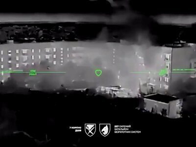 Росіяни облаштували майстерню та склад БпЛА і засобів РЕБ у п’ятиповерхівці на Донеччині: ЗСУ все спалили